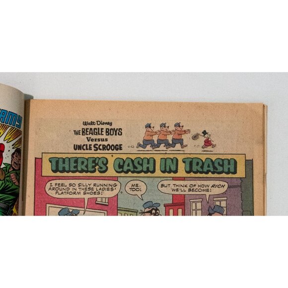 Vintage Walt Disney The Beagle Boys Vs. Uncle Scrooge Comic Book 1975 Whitman - Picture 7 of 13
